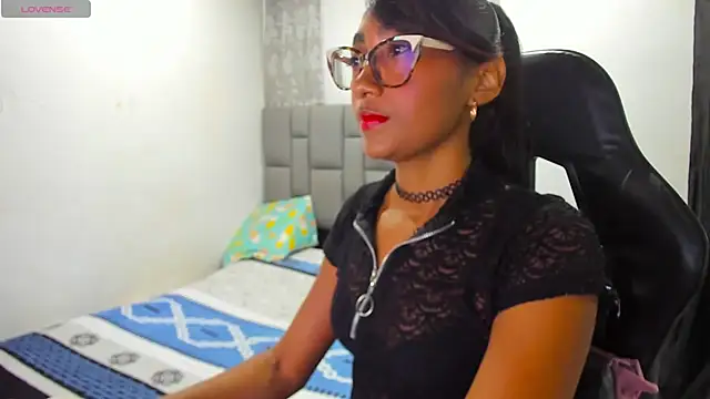Snapshot of MurphyAngelina chatting on June 2026 02:07:01 AM MurphyAngelina online show from June 2026 02:07:01 AM