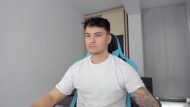 MatMalonne online show from February 2025 06:45:02 AM