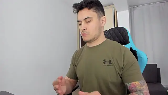 MatMalonne online show from March 2025 02:12:01 PM