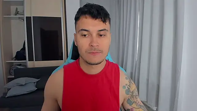 MatMalonne online show from October 2025 07:48:01 AM