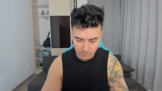 MatMalonne online show from February 2026 06:17:01 AM