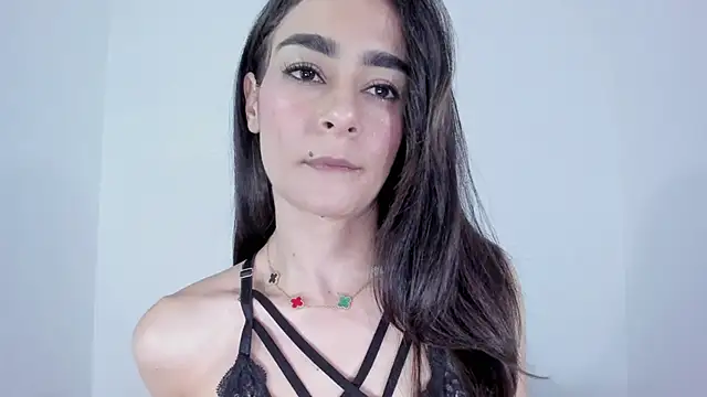 serafelle online show from April 2026 06:27:01 PM