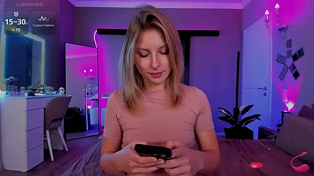 lilyvibe online show from December 2024 05:20:02 PM