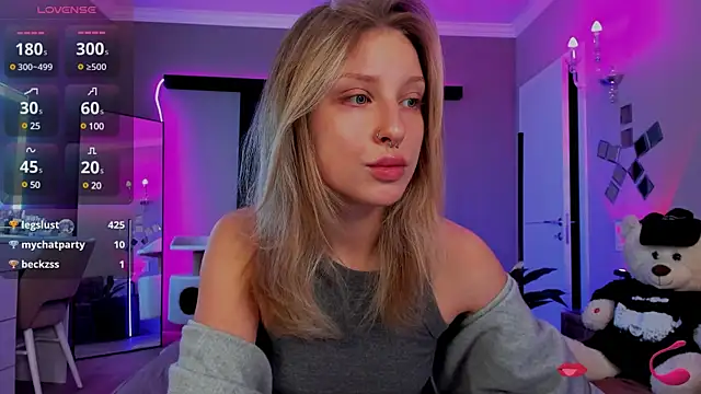 lilyvibe online show from December 2024 09:22:01 PM