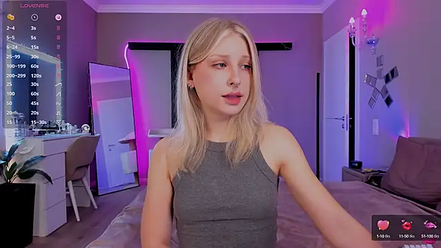 lilyvibe online show from January 2025 01:41:01 PM