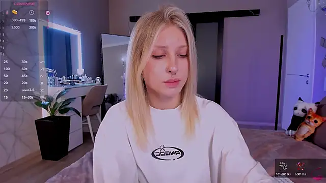 lilyvibe online show from February 2025 06:03:01 PM