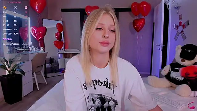 lilyvibe online show from February 2025 04:52:01 PM