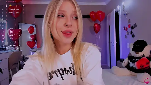 lilyvibe online show from February 2025 07:54:02 PM