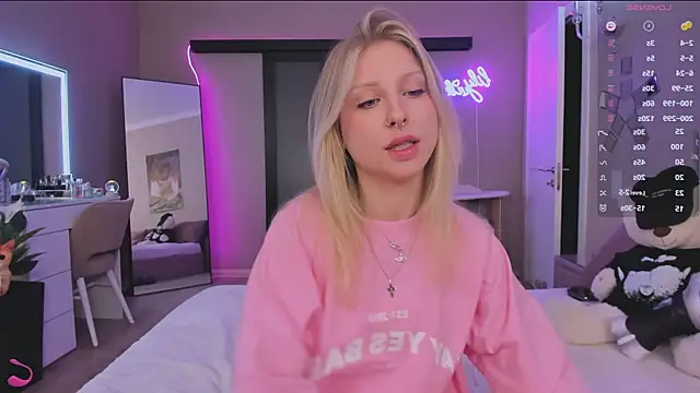 lilyvibe online show from March 2025 09:05:02 PM