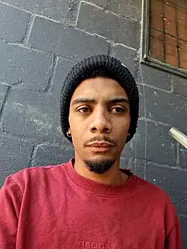 Snapshot of 29YOURZ_28_ chatting on October 2025 09:28:01 AM 29YOURZ 28 online show from October 2025 09:28:01 AM