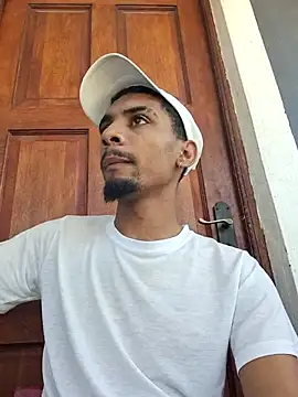 Snapshot of 29YOURZ_28_ chatting on November 2025 08:57:01 AM 29YOURZ 28 online show from November 2025 08:57:01 AM