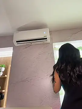 Snapshot of kiim_taaylor chatting on November 2025 07:18:01 PM kiim taaylor online show from November 2025 07:18:01 PM