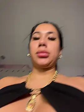 Snapshot of kiim_taaylor chatting on December 2025 11:58:02 AM kiim taaylor online show from December 2025 11:58:02 AM