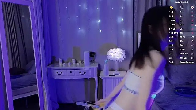 GenovesDi online show from January 2025 06:14:02 PM