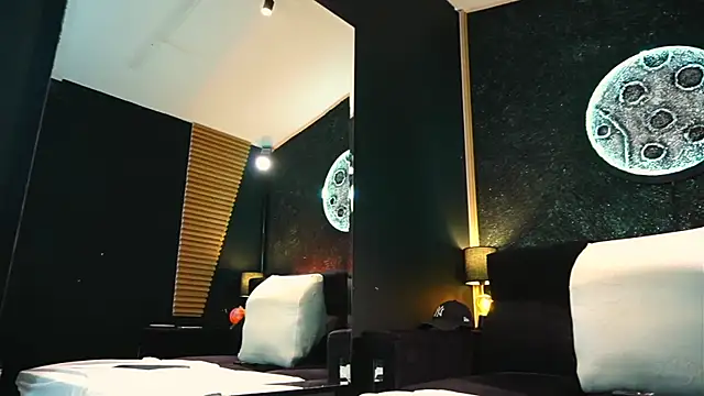 MassimoWalton2 online show from November 2025 01:33:02 PM