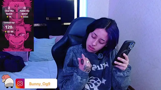 Snapshot of Bunny_O chatting on May 2026 02:18:01 AM Bunny O online show from May 2026 02:18:01 AM