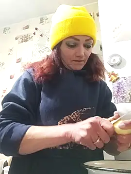 SweetLeila40 online show from April 2026 05:28:01 PM