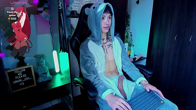 juniior 2311  online show from March 2025 02:30:01 PM