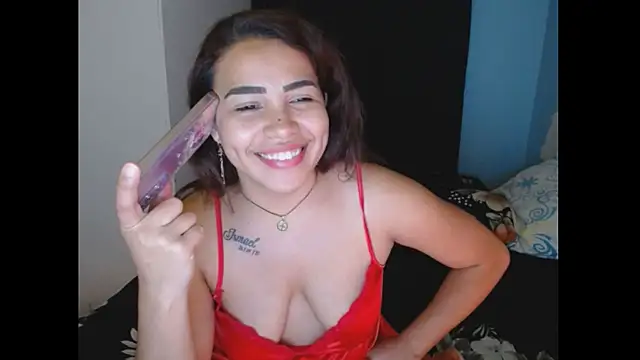 Snapshot of sexymoreniita chatting on December 2024 12:39:02 AM sexymoreniita online show from December 2024 12:39:02 AM