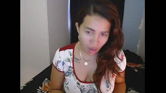 Snapshot of sexymoreniita chatting on January 2025 10:16:02 PM sexymoreniita online show from January 2025 10:16:02 PM