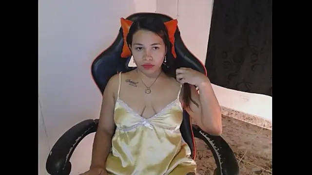 Snapshot of sexymoreniita chatting on March 2025 12:53:01 AM sexymoreniita online show from March 2025 12:53:01 AM