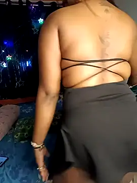 Hot Urvi online show from November 2025 09:14:01 PM