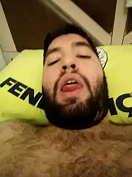 Snapshot of 31cektirenbatuu chatting on October 2025 10:32:02 PM 31cektirenbatuu online show from October 2025 10:32:02 PM