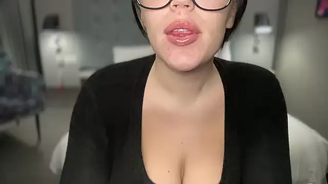 lilylush24 online show from February 2026 12:47:02 PM