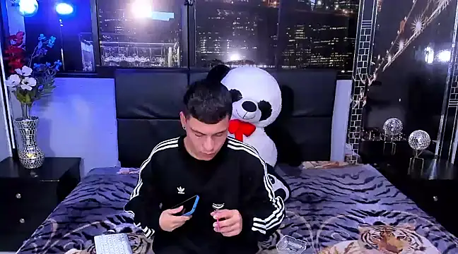 Snapshot of salvadorgomezx chatting on December 2024 01:48:02 AM salvadorgomezx online show from December 2024 01:48:02 AM