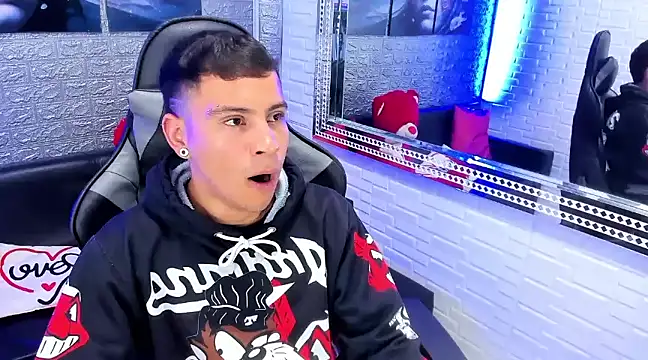 Snapshot of salvadorgomezx chatting on December 2024 10:53:01 PM salvadorgomezx online show from December 2024 10:53:01 PM