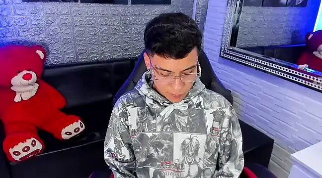 Snapshot of salvadorgomezx chatting on February 2025 07:48:01 AM salvadorgomezx online show from February 2025 07:48:01 AM