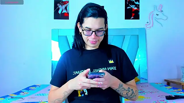 Snapshot of beverly_campbellxxx chatting on March 2025 11:42:01 PM beverly campbellxxx online show from March 2025 11:42:01 PM