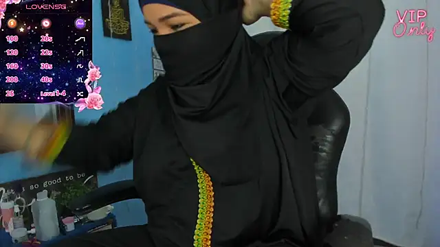 Snapshot of Falak-Yasin chatting on May 2026 12:24:01 PM Falak-Yasin online show from May 2026 12:24:01 PM