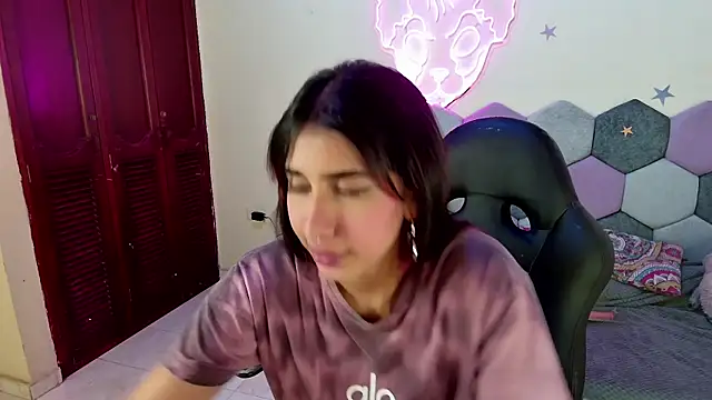 Horny tgn online show from December 2024 06:18:02 PM