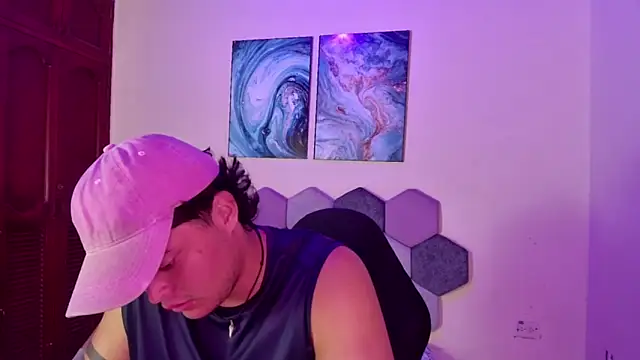 Horny tgn online show from October 2025 11:51:02 AM