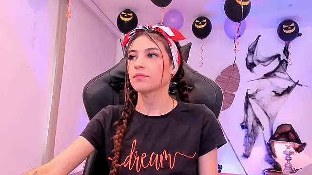 sofiarouge online show from October 2025 07:36:02 PM