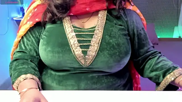 Gulabi Queen online show from December 2024 05:43:01 AM