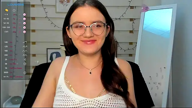 Snapshot of Josephine_jo chatting on October 2025 06:29:01 PM Josephine jo online show from October 2025 06:29:01 PM