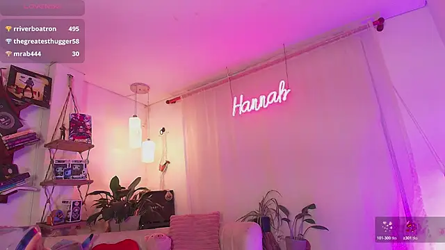 HANNAH LOVEE online show from July 2026 06:47:02 AM