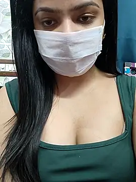 Myloveurvi online show from November 2025 10:40:02 AM