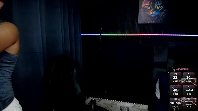 Snapshot of ZhoeStrong chatting on October 2025 12:01:02 AM ZhoeStrong online show from October 2025 12:01:02 AM