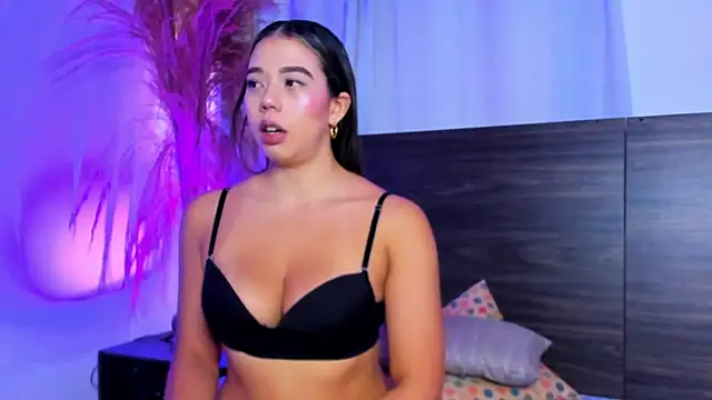 Martina Miiller online show from February 2025 12:58:01 PM