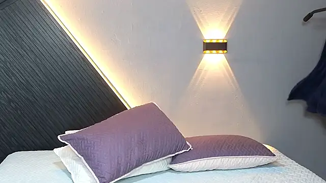 Laia and Aloby online show from February 2026 10:09:01 PM