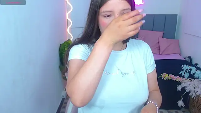 Krysstal tay online show from January 2025 11:58:02 AM