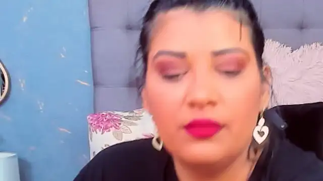 AmyCubes online show from February 2025 08:06:02 AM