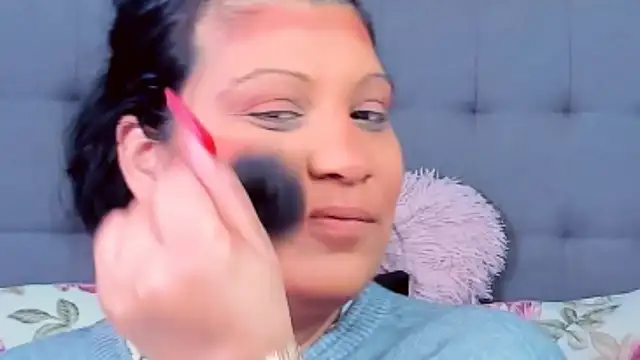 AmyCubes online show from February 2025 07:38:02 PM