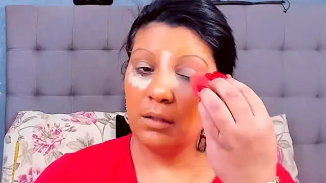 AmyCubes online show from February 2025 09:25:02 PM