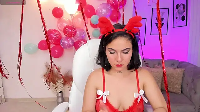 Snapshot of kendaall_jenner_ chatting on December 2024 04:03:02 AM kendaall jenner  online show from December 2024 04:03:02 AM