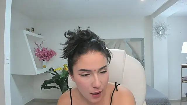 Snapshot of kendaall_jenner_ chatting on February 2025 07:36:02 AM kendaall jenner  online show from February 2025 07:36:02 AM