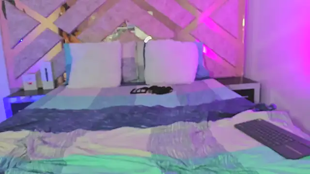  miss khloe online show from December 2024 09:11:01 PM